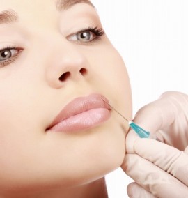 Più volume alle labbra con i filler